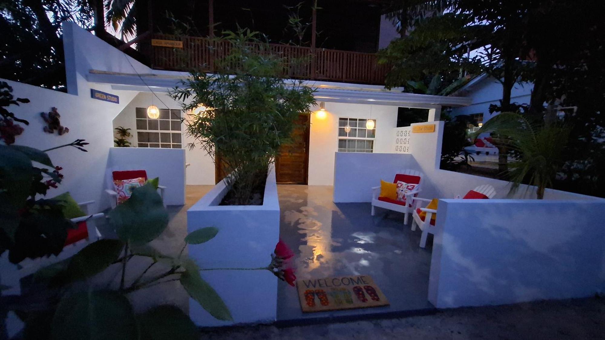 Amanda'S Place Green Studio - Pool And Tropical Garden キー・カーカー エクステリア 写真